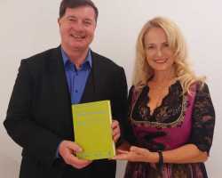 2024 Dr. Bernd F. Holasek